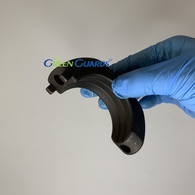 Części zamienne kosiarki trawnikowej Bracket - Yoke Adapter Cap GMT6233